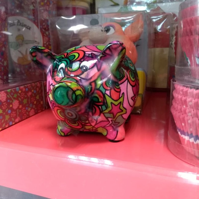 Разноцветная хрюшка