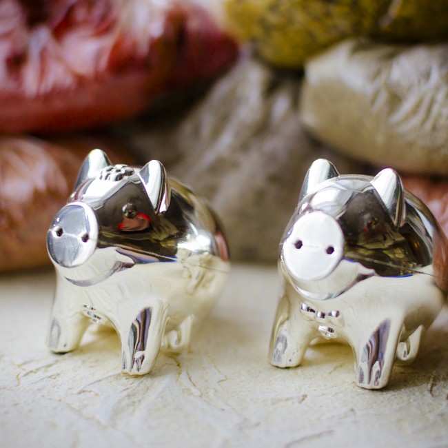 Солонка и перечница "Silver pigs"